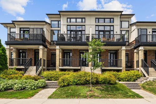 107 Poplin St, Manotick, ON, K4M0G7 | Card Image