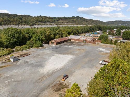 1313 Wheeling Ave, Glen Dale, WV, 26038-1736 | Card Image