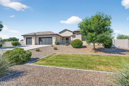 1124 E Loveland Lane, San Tan Valley, AZ, 85140 | Card Image