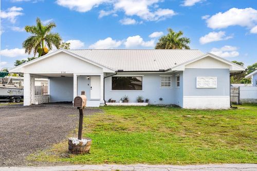 316 Nw Avenue E, Belle Glade, FL, 33430-2522 | Card Image