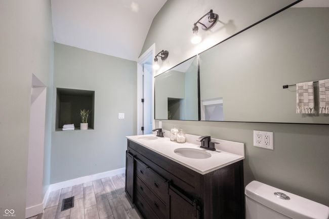 722 E Minnesota St, House other with 3 bedrooms, 2 bathrooms and null parking in Indianapolis IN | Image 34