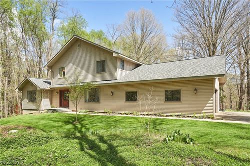 14125 Country River Ln, Newbury, OH, 44065-9544 | Card Image