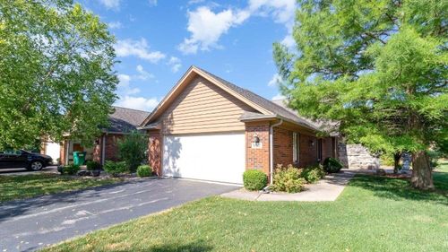 902 Cornwallis Ln, Munster, IN, 46321-2877 | Card Image