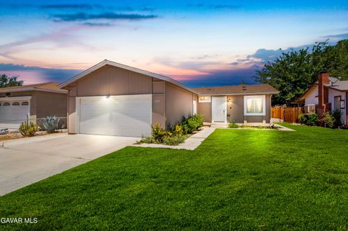 2303 Rosewood Avenue, Lancaster, CA, 93535 | Card Image