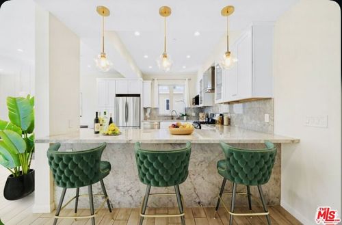 apt-301-1654 Greenfield Ave, LOS ANGELES, CA, 90025-6877 | Card Image