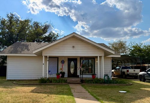 210 S Grain St, Crosbyton, TX, 79322-2122 | Card Image