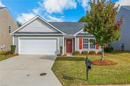 5059 Mount Hope Dr, Winston-Salem, NC, 27107-8207 | Card Image