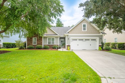 8262 Porters Crossing Way, Wilmington, NC, 28411-6310 | Card Image