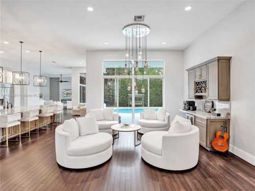 2496 Eagle Run Dr, Weston, FL, 33327-1426 | Card Image