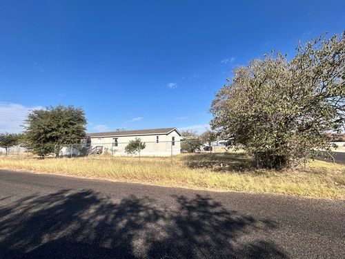 912 Sw 2nd St, Andrews, TX, 79714-8012 | Card Image