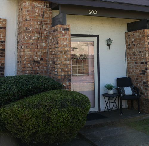 602-611 Oriole Blvd, Duncanville, TX, 75116-5216 | Card Image