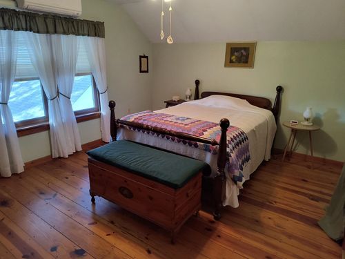 25 Valley Street, Keene, NH, 03431 | Card Image