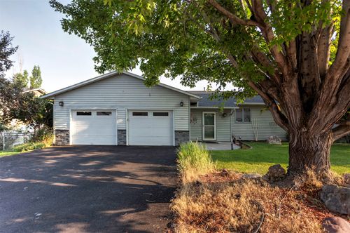 122 Kinnikinnick Court, Missoula, MT, 59803 | Card Image