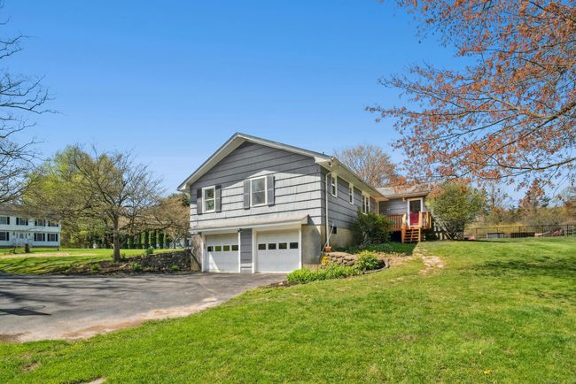 20 Mill Brook Ter, House other with 4 bedrooms, 3 bathrooms and 6 parking in Monroe CT | Image 33