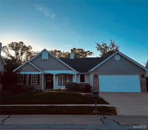 745 Charleston Oaks Dr, Ballwin, MO, 63021-7392 | Card Image