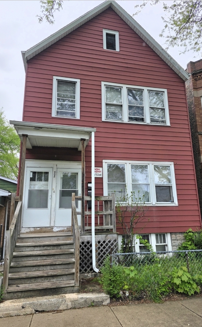 Residential Income in Chicago