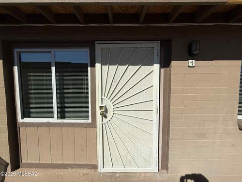 4-5425 E 30th St, Tucson, AZ, 85711-6559 | Card Image