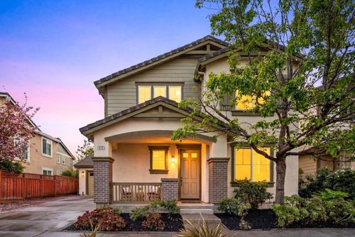 510 Sandlewood St, Menlo Park, CA, 94025-1379 | Card Image