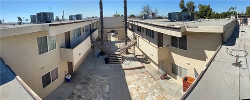 242 W Jackson St, Rialto, CA, 92376 | Card Image