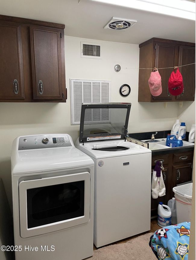 612 Blaney St, House other with 4 bedrooms, 2 bathrooms and null parking in Clinton NC | Image 15