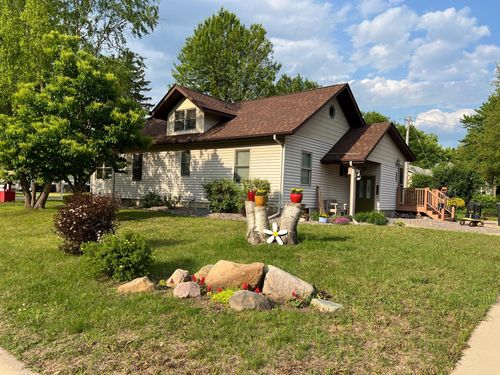 320 W State St, Dresser, WI, 54009-9082 | Card Image