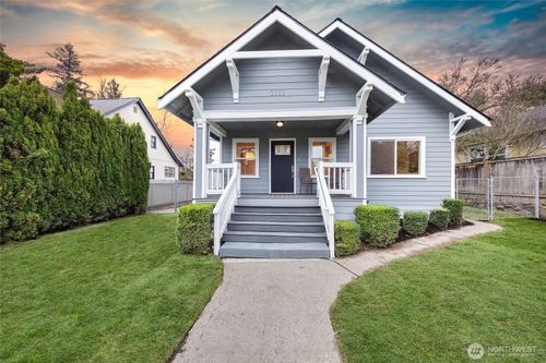 2333 31st Ave S, Seattle, WA, 98144-5523 | Card Image