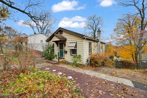 121 W Munson Ave, Dover, NJ, 07801-5313 | Card Image