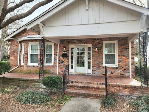 1914 Claremont Ave, Norfolk, VA, 23507-1122 | Card Image
