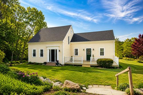 8 Strawberry Lane, Rockport, ME, 04856 | Card Image