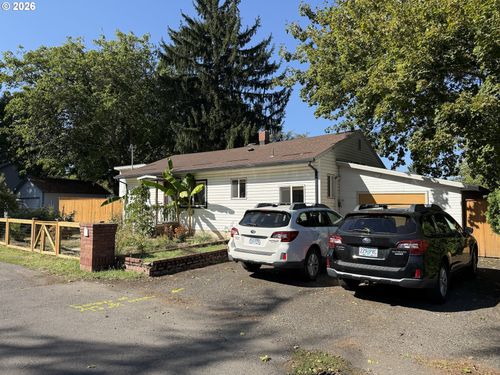12839 Se Raymond St, Portland, OR, 97236-3935 | Card Image