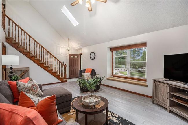 307 Gore Rd, House other with 3 bedrooms, 3 bathrooms and null parking in Raymore MO | Image 5