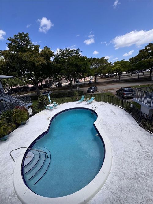 12-3510 Harrison St, Hollywood, FL, 33021-7476 | Card Image