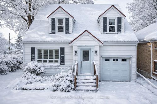 9 Arlington Ave, Saint Catharines, ON, L2P3A3 | Card Image