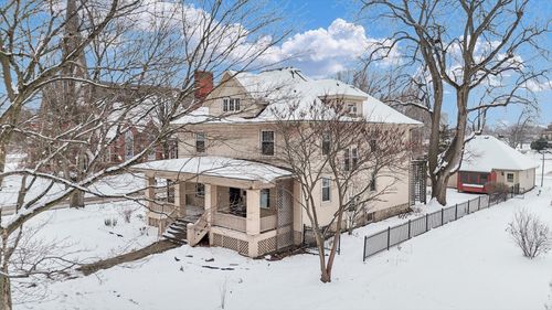 130 S Pine St, Arcola, IL, 61910-1720 | Card Image