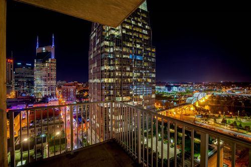 unit-1305-301 Demonbreun St, Nashville, TN, 37201-2240 | Card Image