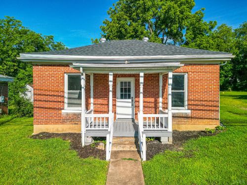 105 Franklin Blvd N, Gretna, VA, 24557-2310 | Card Image