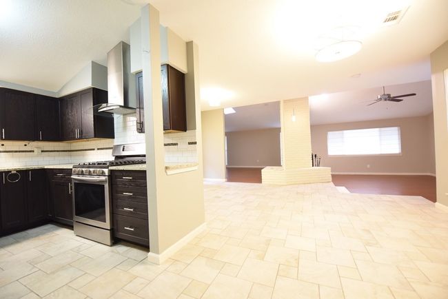 13021 Mitchwin Rd, House other with 3 bedrooms, 2 bathrooms and null parking in Farmers Branch TX | Image 9