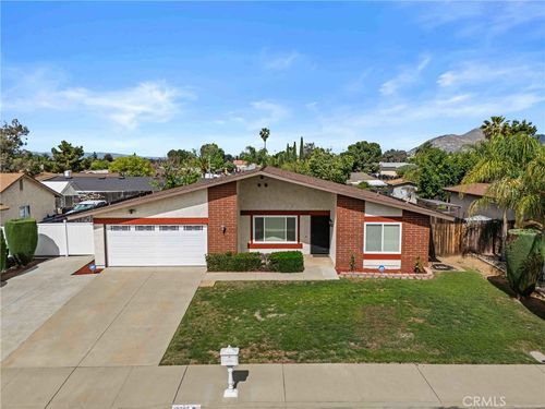 12705 Foreman Ave, Moreno Valley, CA, 92553-4111 | Card Image