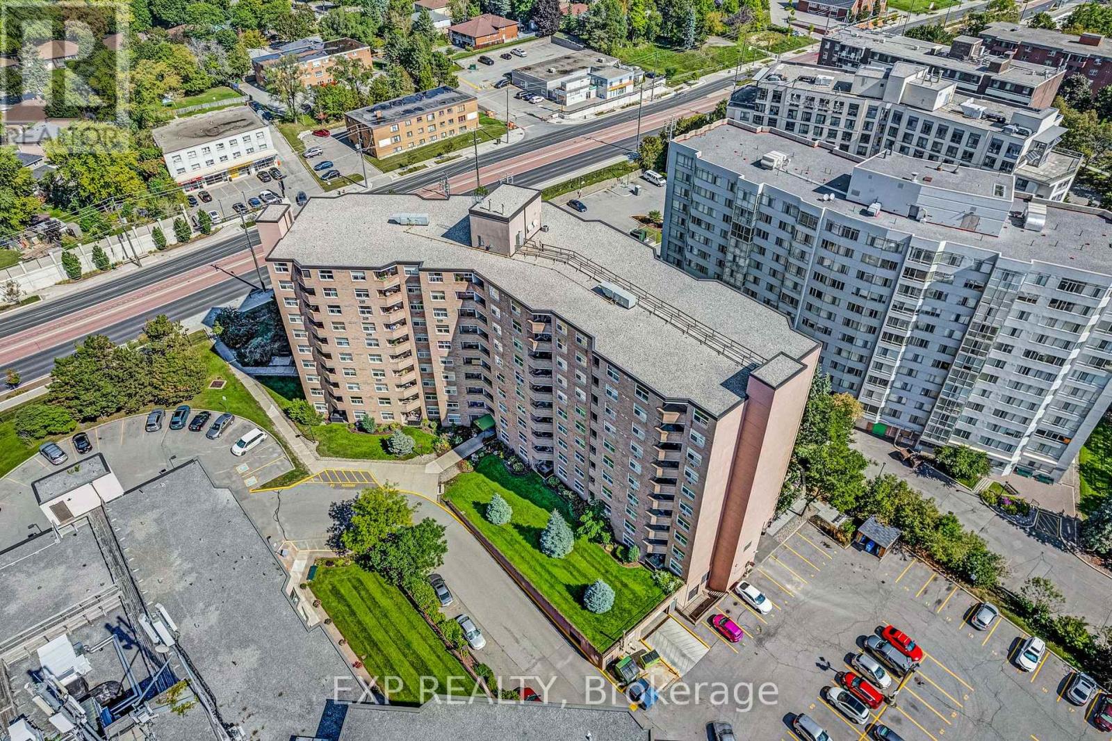 Residential Lease in Newmarket (Central Newmarket) 2