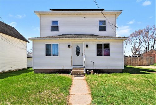 136 S Hemlock St, Evart, MI, 49631-9749 | Card Image