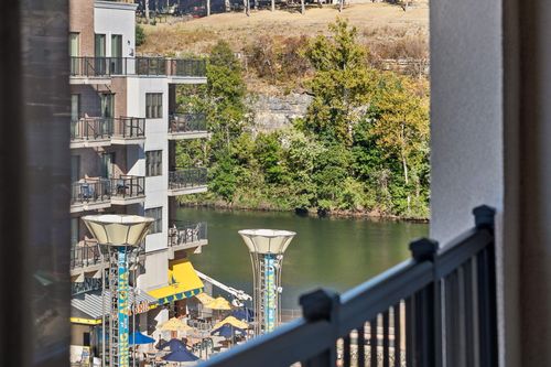 2515 A Branson Landing Boulevard, Branson, MO, 65616 | Card Image