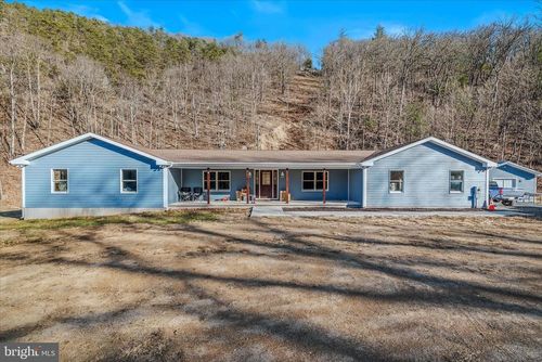 1920 Sir Johns Run Rd, BERKELEY SPRINGS, WV, 25411-4677 | Card Image