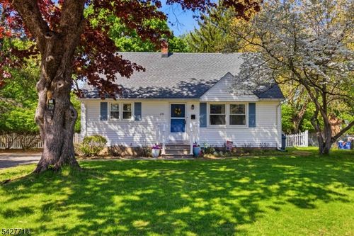 170 Marion Ct, Pompton Lakes, NJ, 07442-2313 | Card Image