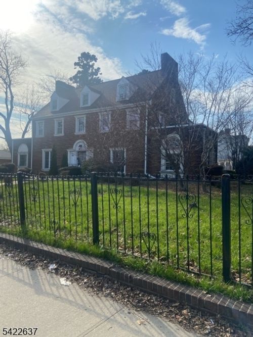 725 Elizabeth Ave, Newark, NJ, 07112-2322 | Card Image