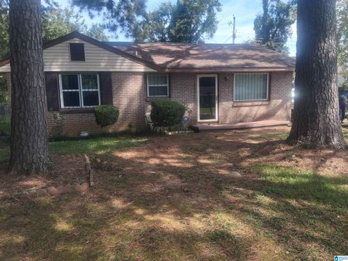 1240 Rayfield Dr, MIDFIELD, AL, 35228-2330 | Card Image