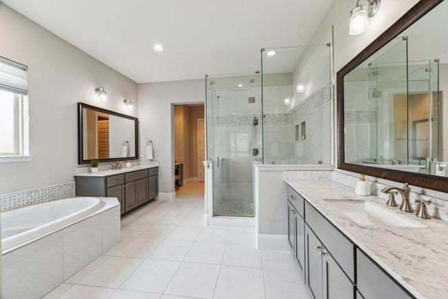 27016 Hidden Grove Landing Dr, House other with 5 bedrooms, 6 bathrooms and 3 parking in Spring TX | Image 17