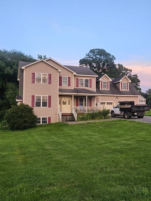 1-31 Mckinlee Ln, Georgia, VT, 05478-4459 | Card Image