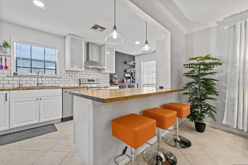 apt-701-165 W Rampart Dr, San Antonio, TX, 78216-6771 | Card Image