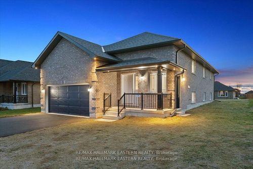 11 Oliver Lane, Norwood, ON, K0L2V0 | Card Image