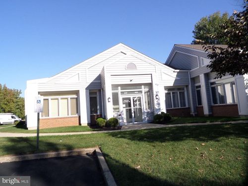 404 Executive Dr, LANGHORNE, PA, 19047-8003 | Card Image